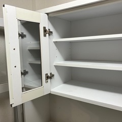 ※早い者勝ち食器棚　　の画像