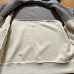 ユニクロ 150パーカーの画像