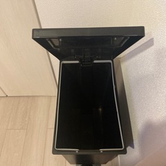 ゴミ箱の画像