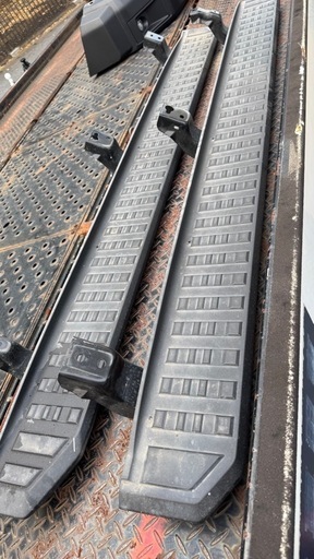 ランドクルーザー250用 純正サイドステップ