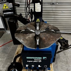 タイヤチェンジャー  横振り　バンザイ　モンティー　ワイドタイヤ対応　自動車　整備　工具の画像