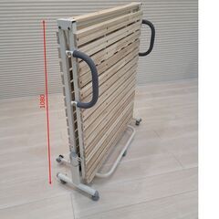 (値下げしました！）折りたたみ式桐すのこパイプベッド　限りなく新品に近い！の画像