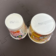 おやつ　ラーメンなど食品32点の画像