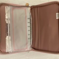 リュックとポーチ類の画像