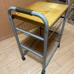 キッチンワゴンの画像