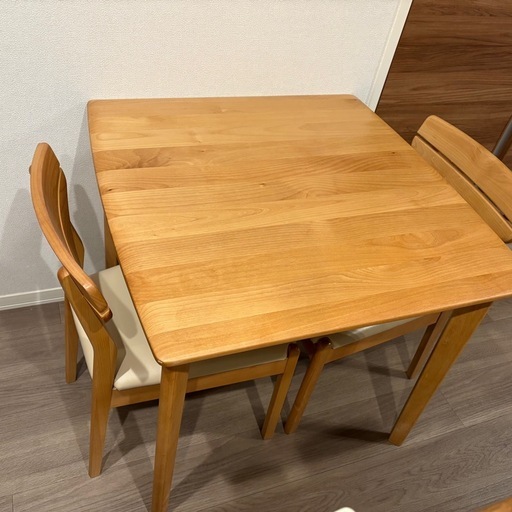 天然木　ダイニングテーブル　イスなし