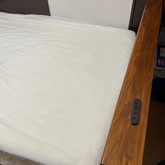 処分価格！ベッドフレーム＋マットレスの画像