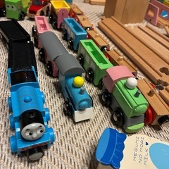 ジャドール　恐竜トレインセット踏切まとめてセット駅トーマスの画像