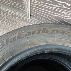 溝あり ヨコハマ 205/60R16 ブルーアース ノア ヴォクシー ステップワゴンの画像