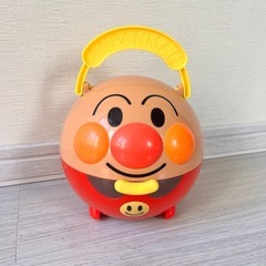 アンパンマンの小鉢とハンカチセット　おまけの小物入れ(お菓子ケース)付きの画像