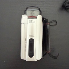 JVC Everio R GZ-R400 ビデオカメラ 2016年製 の画像