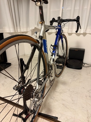 新品パーツ多数使用ULTEGRA ハイエンドアルミモデルTREK 2000 ZR9000