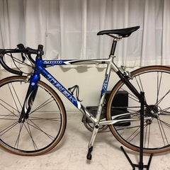 新品パーツ多数使用　ULTEGRA ハイエンドアルミモデル　TREK 2000 ZR9000 カーボンバック　ロードバイクの画像