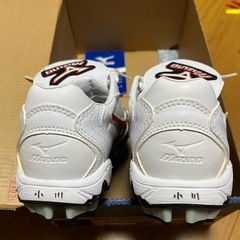 少年野球ベースボールシューズの画像