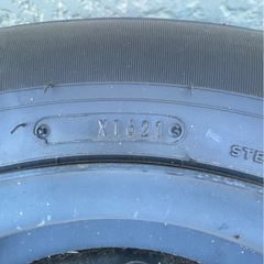 ハイエース200系 純正ラジアルタイヤ＆ホイール 4本セット（ホイールキャップ付き）の画像