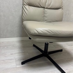 デスクチェア アームレス グレーの画像