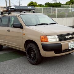 トヨタ プロボックスバン キャンプ仕様カスタム ベージュ全塗装 リフトアップ ルーフラック付の画像