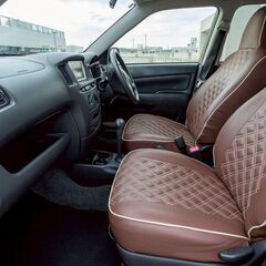 トヨタ プロボックスバン キャンプ仕様カスタム ベージュ全塗装 リフトアップ ルーフラック付の画像