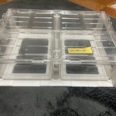 爬虫類等の飼育ケージの画像