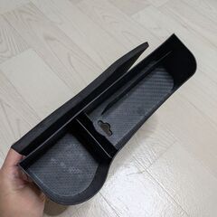 車のスキマ収納の画像