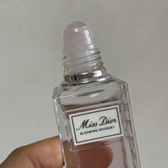 Dior ブルーミングブーケ20mlです☺️の画像