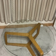 ダイニングテーブルの画像