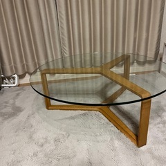 ダイニングテーブルの画像