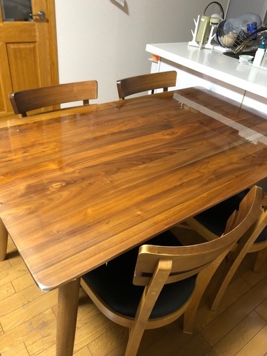 ダイニングセット（4人掛け）