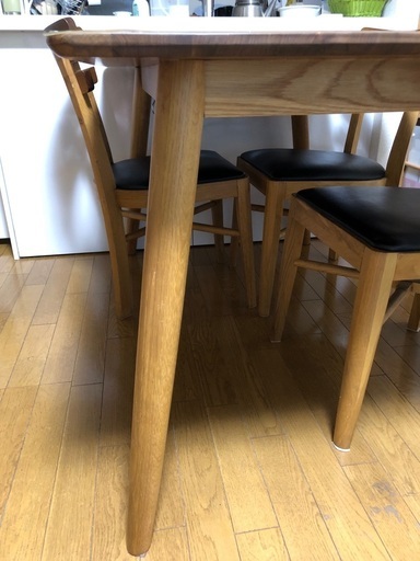 ダイニングセット（4人掛け）