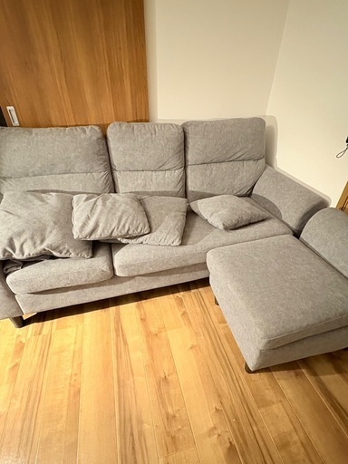 L字型ソファ　グレー　クッション大×2個　小クッション×2個セット