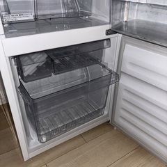 引越しに伴い、冷蔵庫お譲りします。の画像