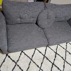 【急募 12/6までに引き取れる方】ソファーの画像