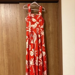 フラワープリント柄ワンピースの画像