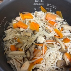 ダイエット飯は炊き込みご飯でした。