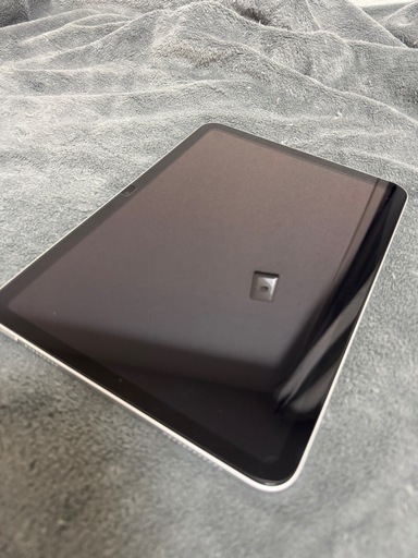 美品　Apple iPad 10.9インチ (第10世代) 64GB シルバー