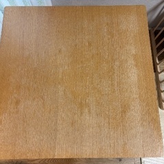 ダイニングテーブル　80×80  ニトリの画像