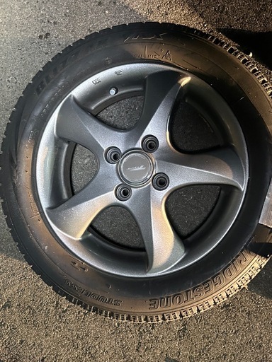 スノータイヤ　　　ブリザック　155/65R14  VRX