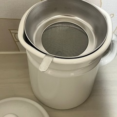 ニトリ　オイルポット　活性炭カートリッジおまけの画像