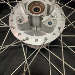 🛞SUZUKI【バンバン200】フロントホイール&タイヤ付き🛞の画像