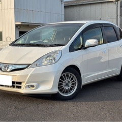 ハイブリッド　車検2年つき　車検つけて渡します　フィット