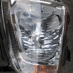 Nバン　左右ヘッドライトセットの画像