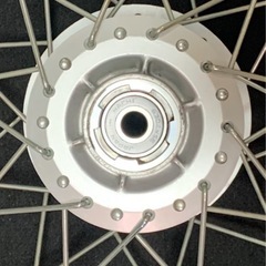 🛞SUZUKI【バンバン200】フロントホイール&タイヤ付き🛞の画像