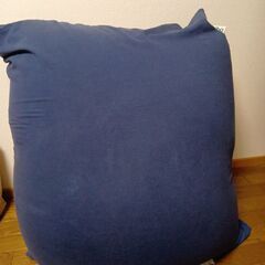 青カバーYogiboの画像