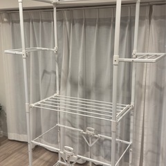 【組立不要・ほぼ新品】大容量の室内物干しの画像