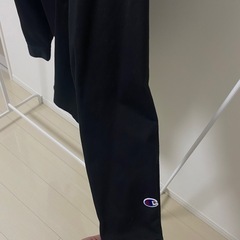 Champion 黒ジャケットの画像