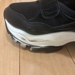 Dame ブラック スニーカー の画像