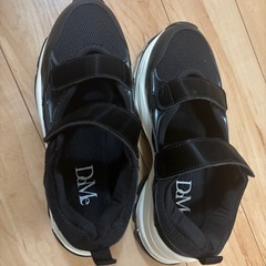 Dame ブラック スニーカー の画像