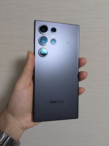 Samsung Galaxy S24 Ultra本体