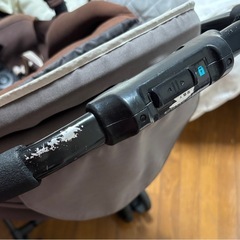 【最終価格】Combi ベビーカー メチャカルオート4キャスSimplightの画像