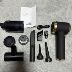 新品✨ハンディークリーナー　車用掃除機の画像